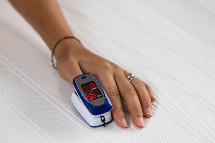 Faulty Pulse Oximeters Could Worsen Heart Failure Care in Black Patients