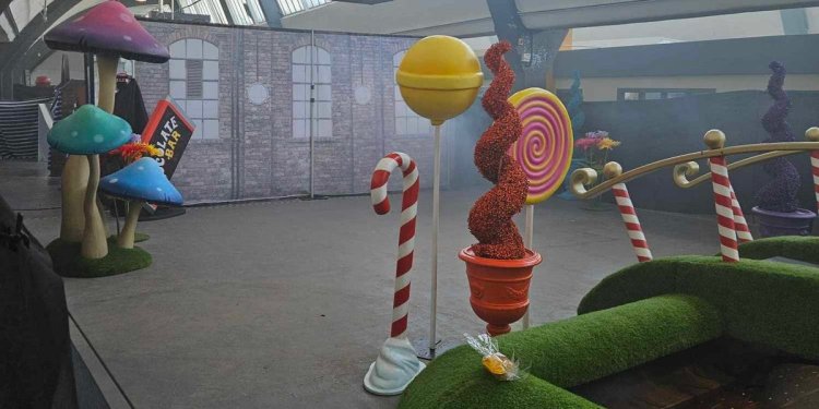 A Willy Wonka-style 'Chocolate Experience' advertised with AI images turned out to be an 'absolute shambles'