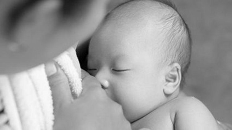 Breastfeeding 101: Tips for New Moms