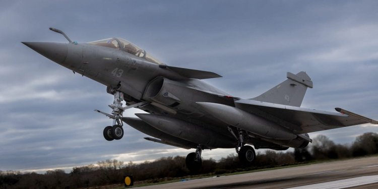 France's Rafale fighter jet is so popular its manufacturer can't keep up