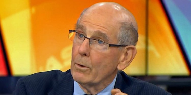 Market prophet Gary Shilling warns stocks could crash 30% &mdash; and says the odds are 'very much in favor of a recession'