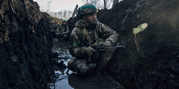 Ukrainian soldiers are attacking trenches led by drones, military trainer says