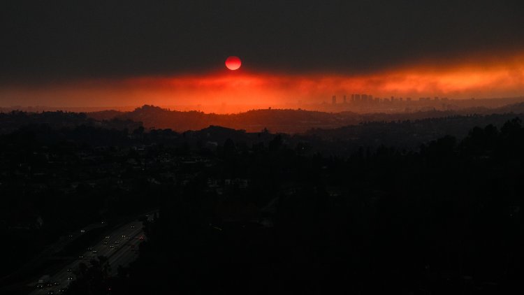 The Message in the Sky Over Los Angeles